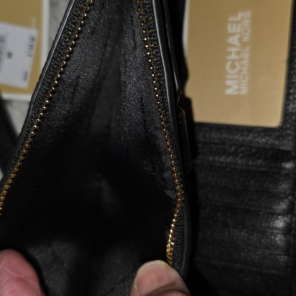 New Michael Kors Contintental Leather Black Wallet. - Picture 8 of 9